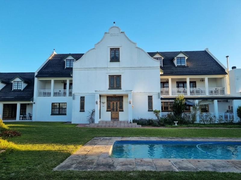 15 Bedroom Property for Sale in Aalwyndal Western Cape